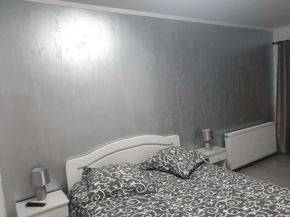 Pensiunea Gallamar Bîrlad Exteriér fotografie